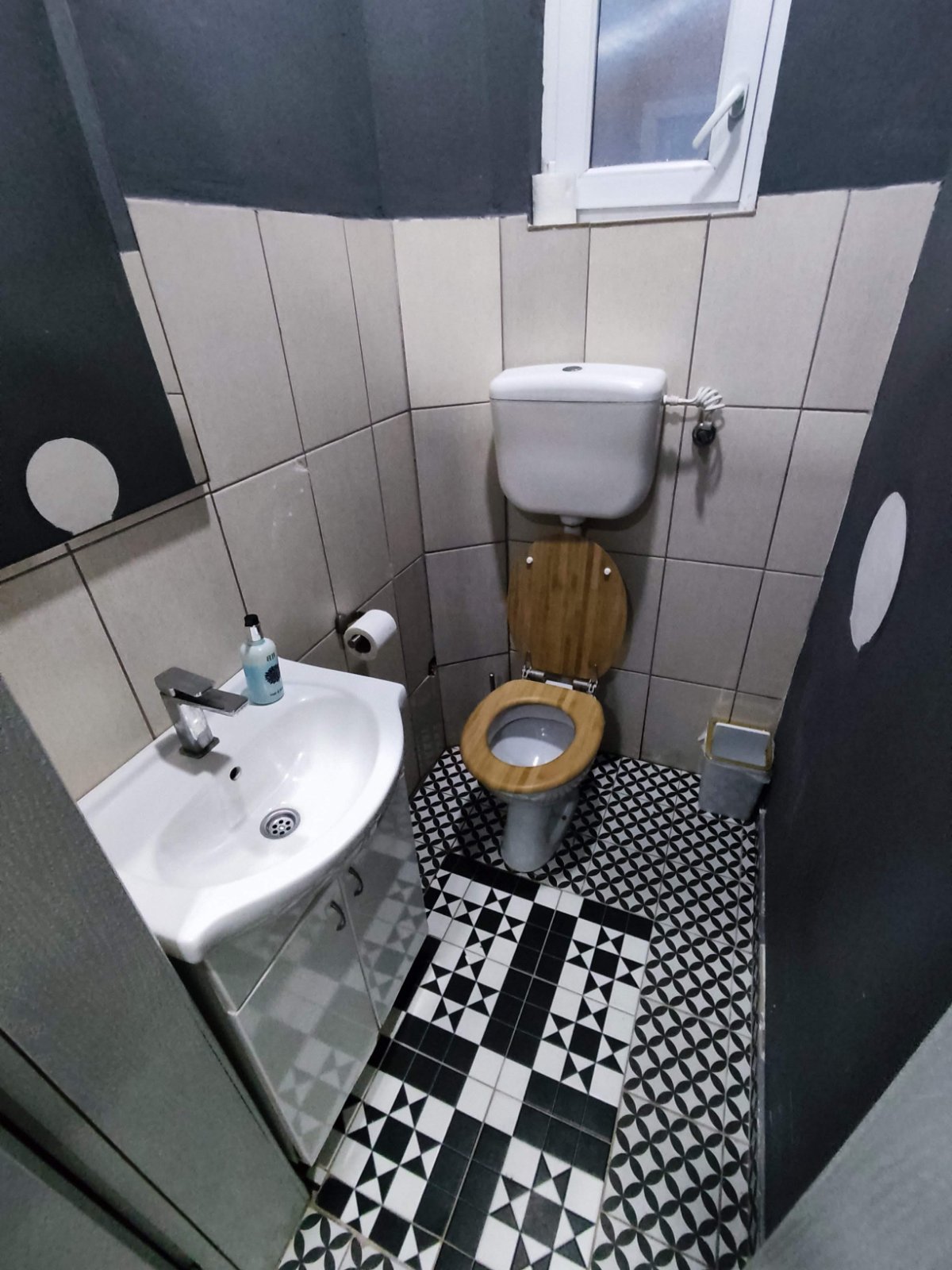 IMG ef7cf05422961ff7fd019f579de086da V