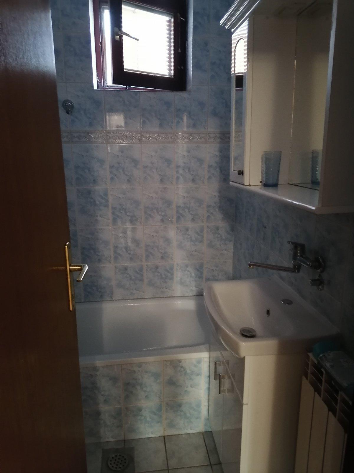 IMG 197865ddbd82350e3ae7aaaab26fda08 V