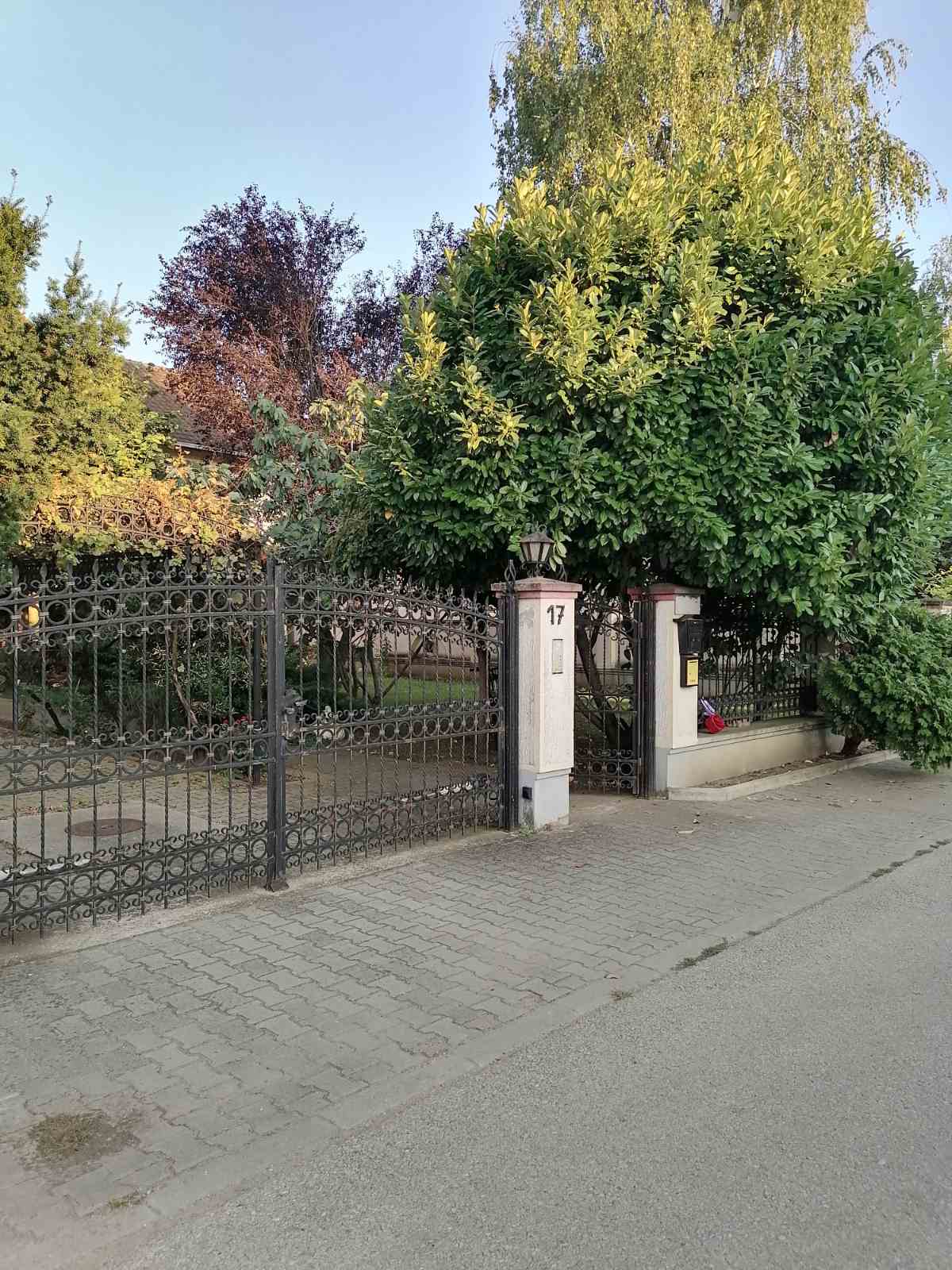 IMG b0d6e804d7ef8d5778d2d46bb144f8a5 V