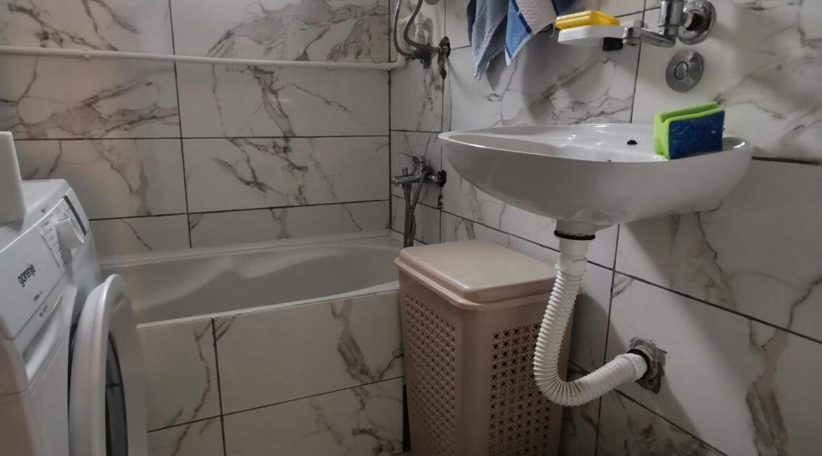 NA PRODAJU spratna kuća od 150m2 u centru Vladimiraca
