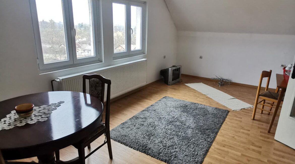 NA PRODAJU spratna kuća od 150m2 u centru Vladimiraca