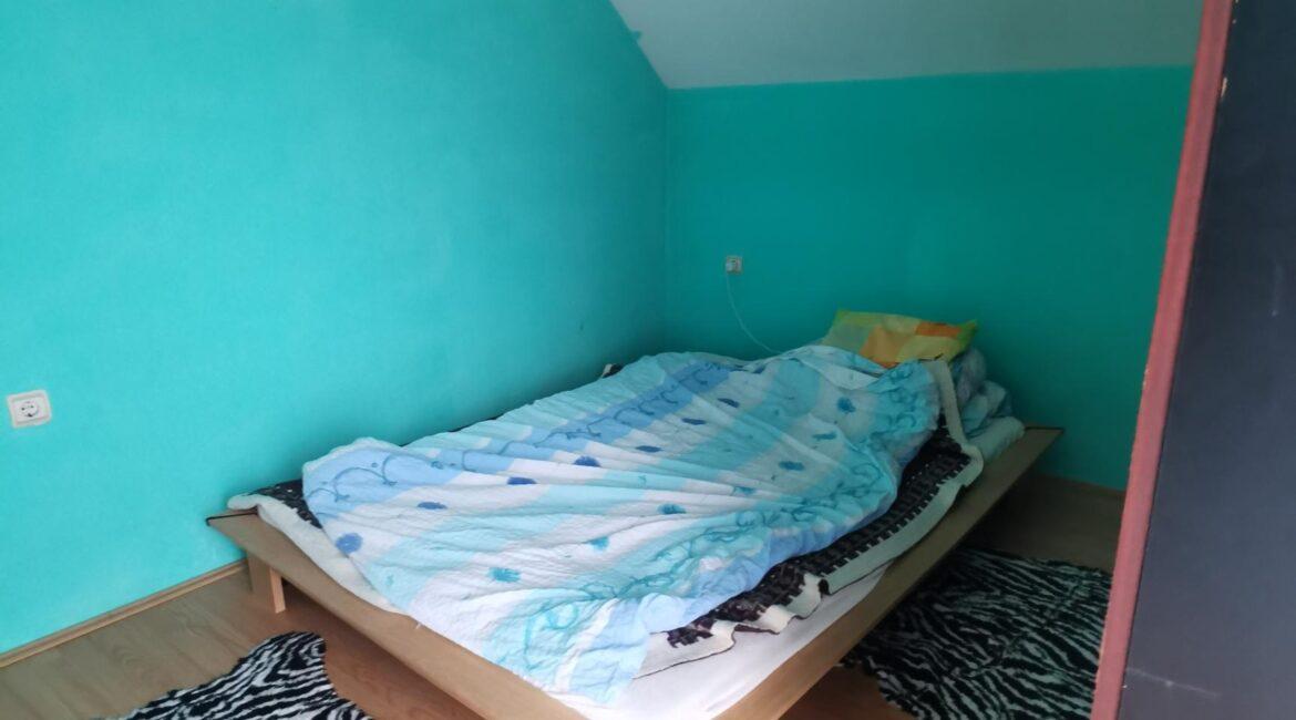NA PRODAJU spratna kuća od 150m2 u centru Vladimiraca