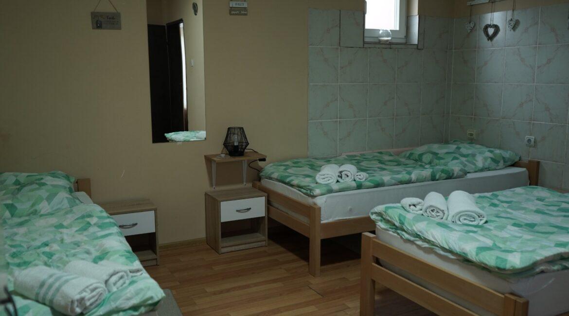 Sobe za smeštaj radnika i organizovane grupe u Majuru kod Šapca