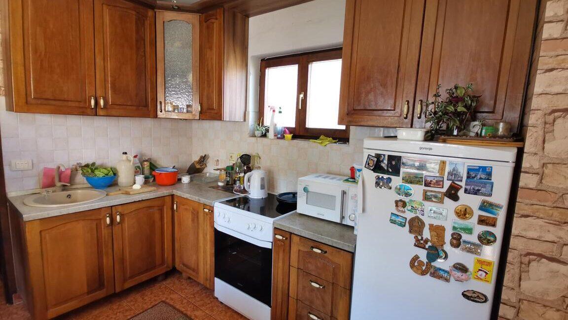 Prodaje se Kuća površine od 219m2 na placu od 5,42 ara-Šabac