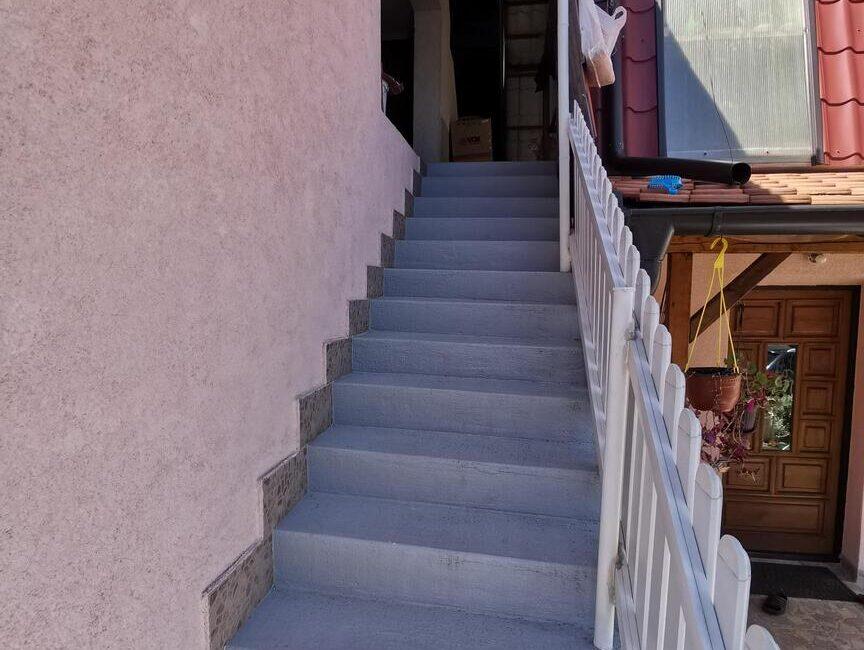 Prodaje se Kuća površine od 219m2 na placu od 5,42 ara-Šabac