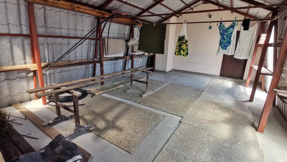 Prodaje se Kuća površine od 219m2 na placu od 5,42 ara-Šabac