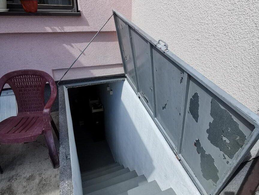 Prodaje se Kuća površine od 219m2 na placu od 5,42 ara-Šabac