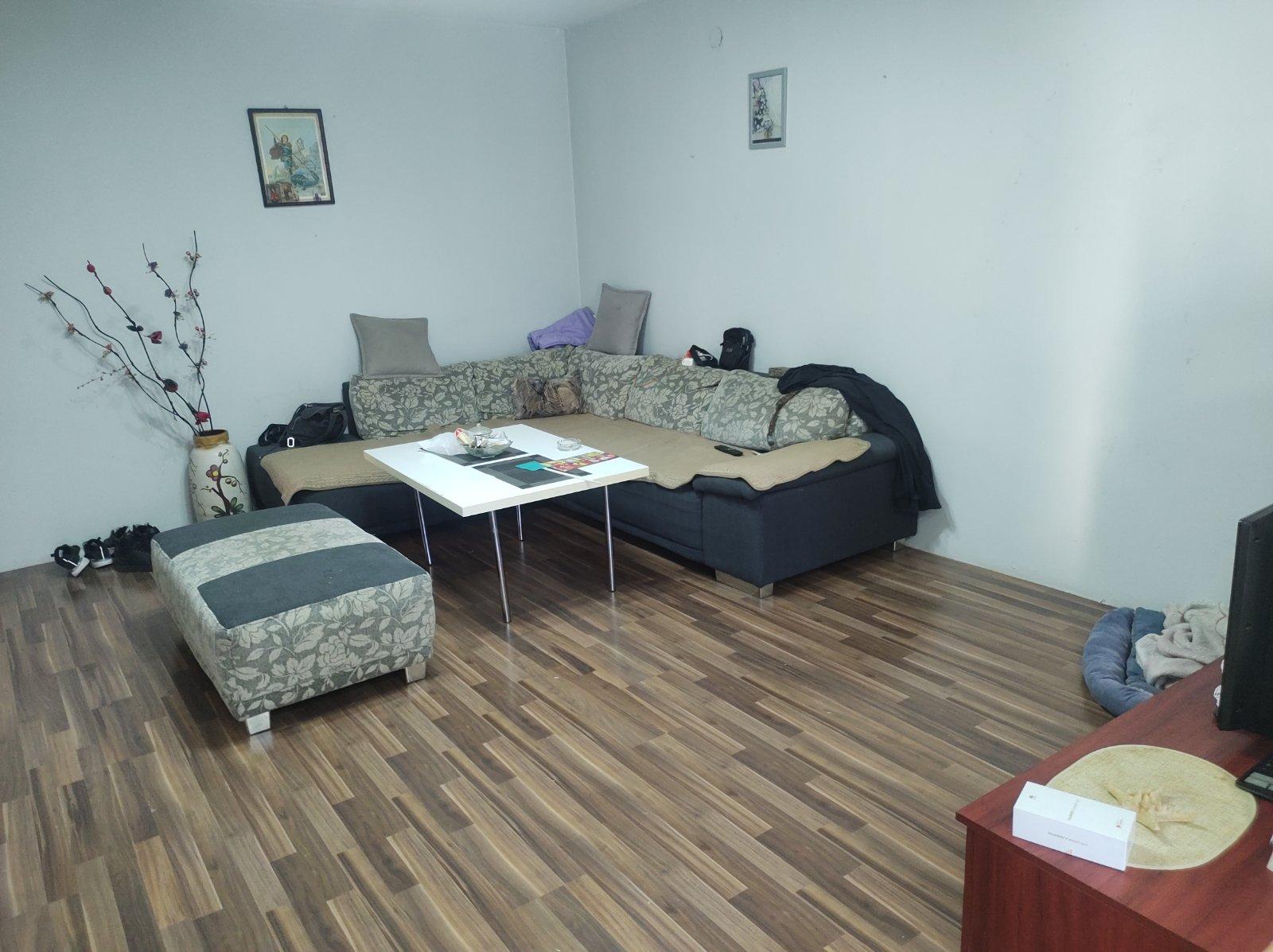 IMG 10f16d602f091e45300451a438974e13 V