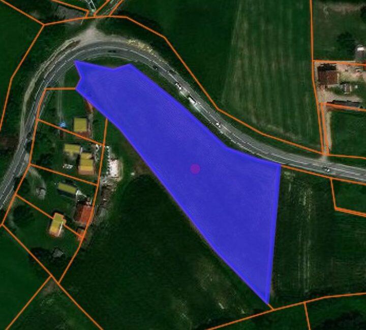 Prodaje se parcela površine od 69,23 ara u selu Korenita-7km od Loznice