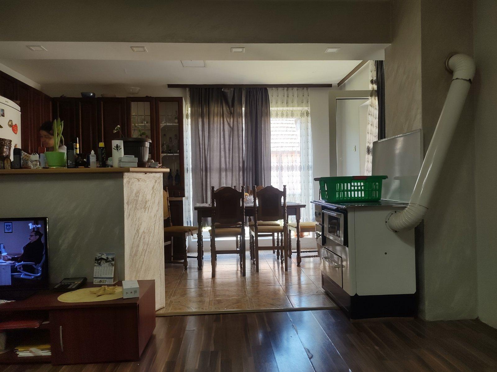 IMG 9b8fa165ad1b260db7d9fbf12f224741 V