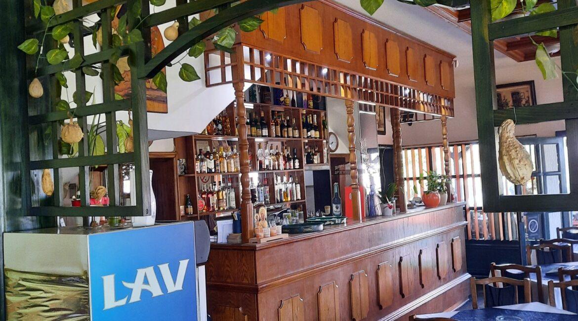 Poslovno-stambeni objekat površine od 226m2 u Slepčeviću-Restoran „Mačva“