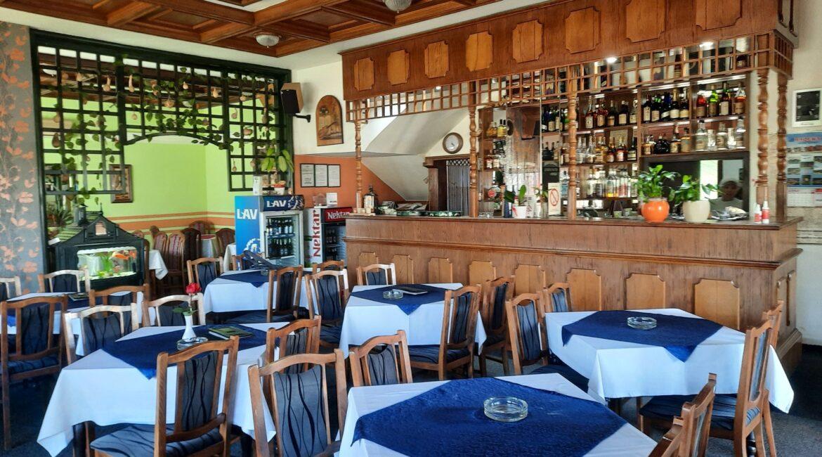 Poslovno-stambeni objekat površine od 226m2 u Slepčeviću-Restoran „Mačva“
