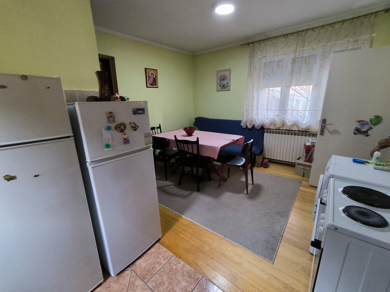 IMG 6cd7641267f926e21c2c211366608022 V