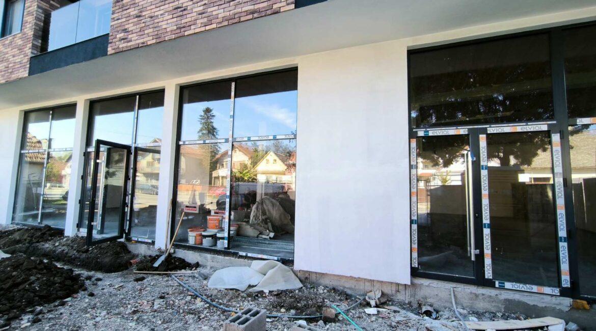 Lokal površine od 356m2 u sklopu poslovno-stambenog objekta-Sremska Mitrovica