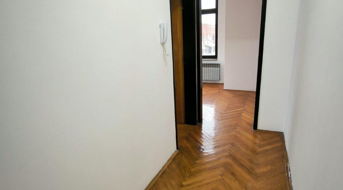 Izdaju se u zakup 4 stambene jedinice od po 50m2 za smeštaj radnika-Šabac