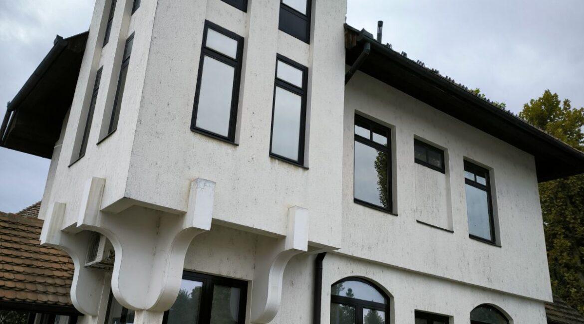 Izdaju se u zakup 4 stambene jedinice od po 50m2 za smeštaj radnika-Šabac