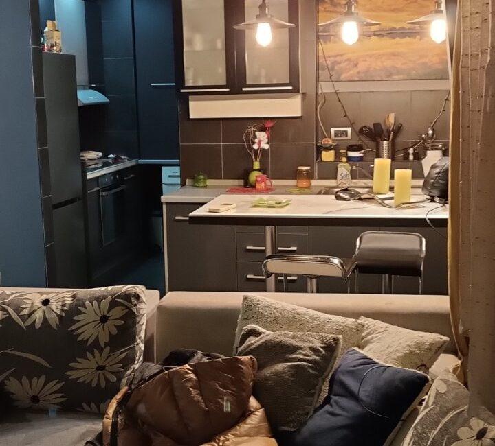 Stan ukupne površine 64m2 u centru Šapca (dva odvojena stambena prostora)-I sprat