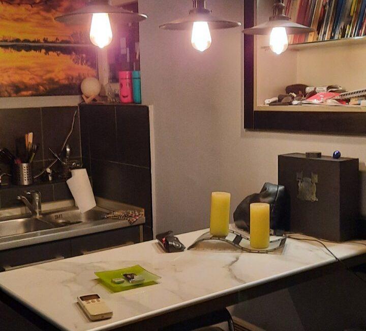 Stan ukupne površine 64m2 u centru Šapca (dva odvojena stambena prostora)-I sprat
