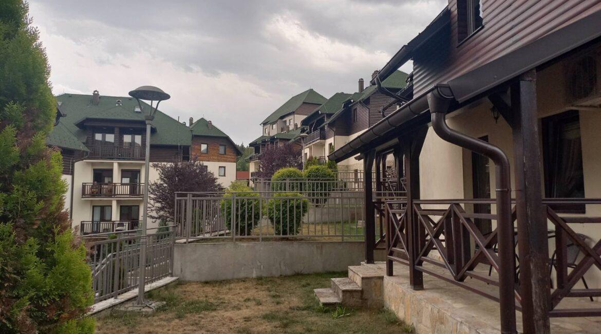 Prodaje se apartman – dupleks površine 68m2 u okviru Zlatiborskih Konaka – Zlatibor