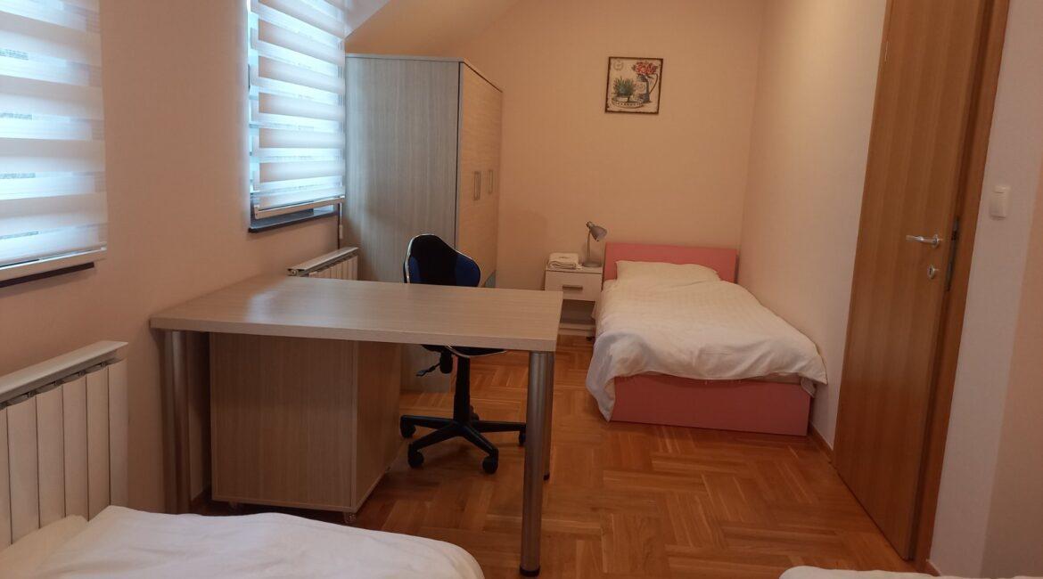 Prodaje se apartman – dupleks površine 68m2 u okviru Zlatiborskih Konaka – Zlatibor
