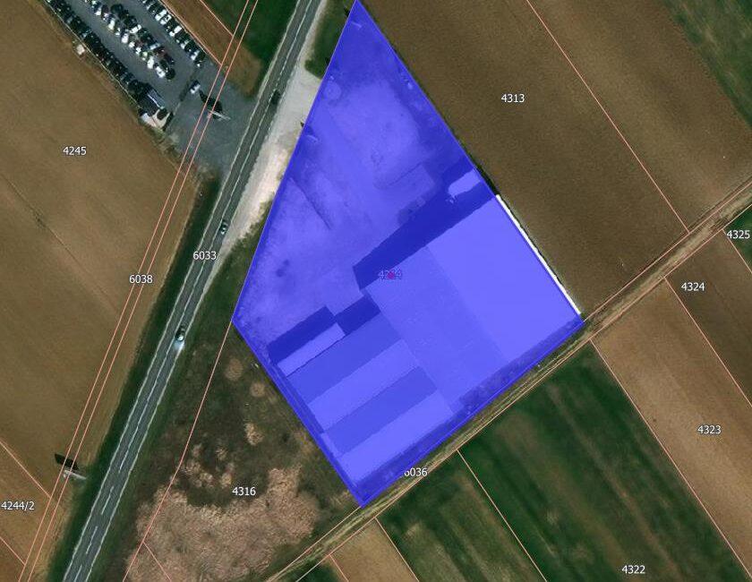 Prodaje se hala /proizvodno-magacinski prostor/ površine 4.724m2 na parceli od 10907m2-Klenak