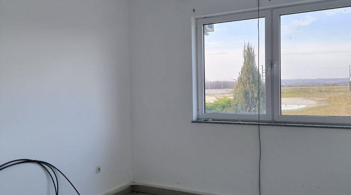 Prodaje se hala /proizvodno-magacinski prostor/ površine 4.724m2 na parceli od 10907m2-Klenak