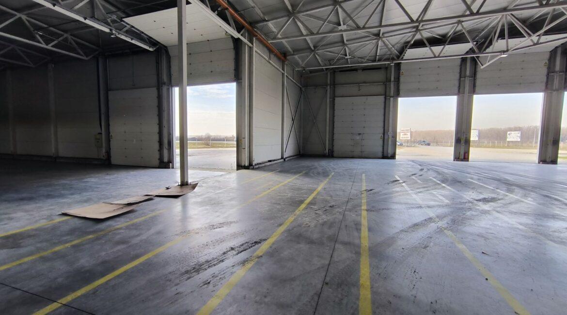 Prodaje se hala /proizvodno-magacinski prostor/ površine 4.724m2 na parceli od 10907m2-Klenak