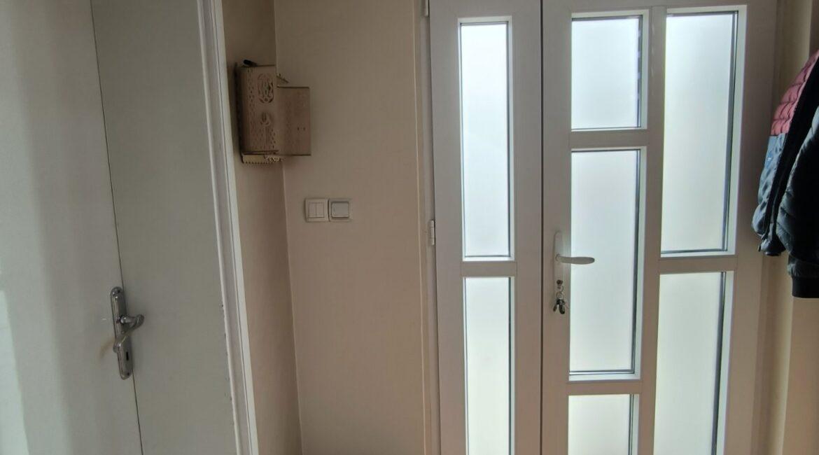 Kuća površine 272m2 sa pomoćnim objektom od 26m2 na placu od 2,71 ara-Šabac,naselje Čavić