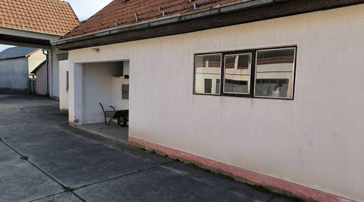 Prodaje se odlično seosko domaćinstvo  – Salaš Crnobarski