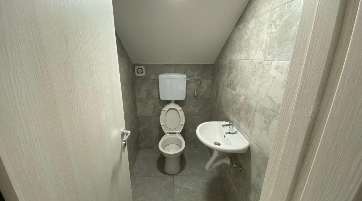 Na prodaju!Dupleks površine 70m2+parking mesto-Šabac (naselje Trijangla)