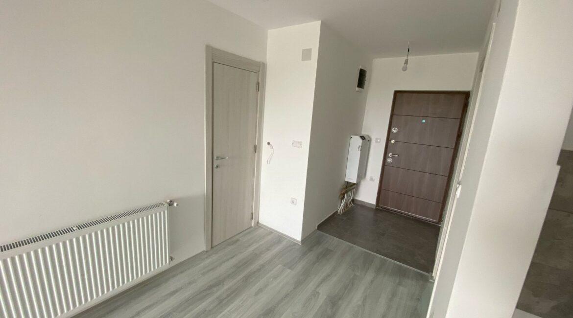 Na prodaju!Dupleks površine 70m2+parking mesto-Šabac (naselje Trijangla)