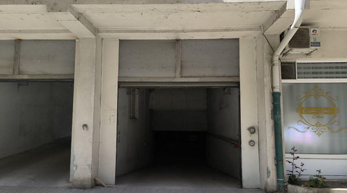 Izdaje se u zakup GARAŽNO MESTO u centru Šapca