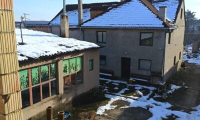 Na prodaju stambeno-poslovni kompleks na parcelama ukupne površine od 27,20 ari-Pećinci